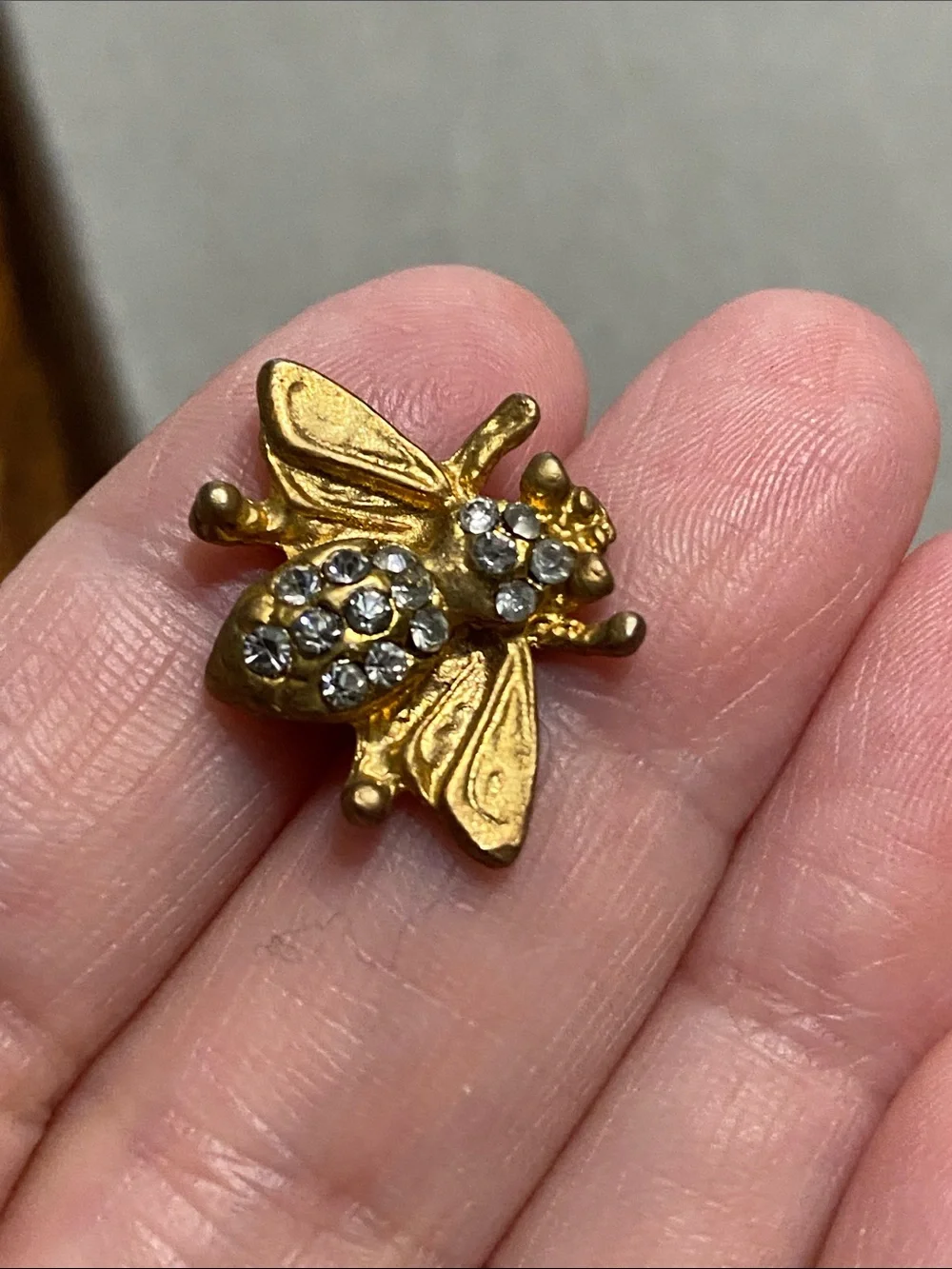 VTG Gold Bee Crystal Accent Lapel Pin
